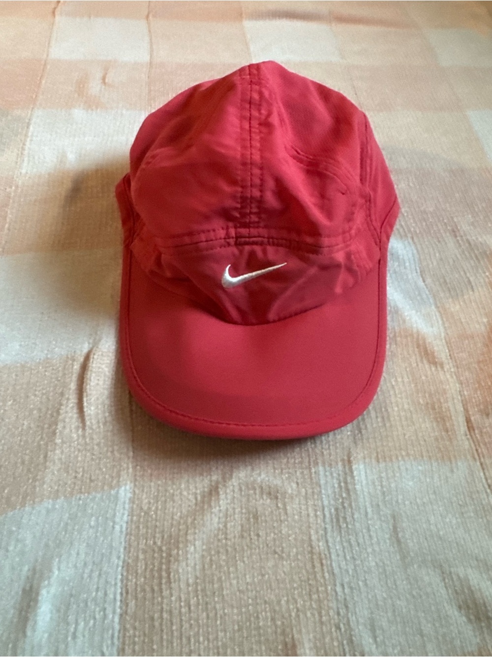 Nike Women’s Bright Pink Performance Baseball Cap with White Swoosh